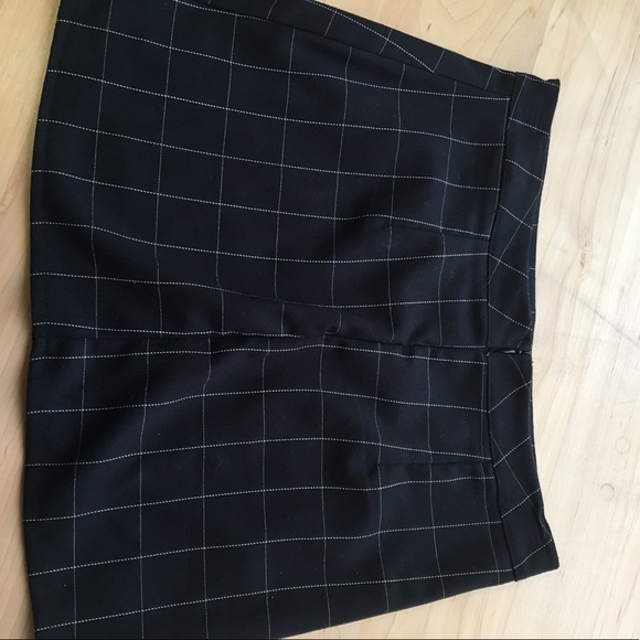 Grid Raquel Skirt from Brandy Melville - Picture 5 of 5